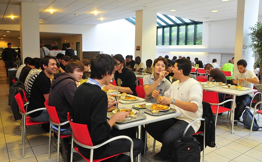 CROUS - Restaurant universitaire - Etudiants - Efrei - Ecole d'ingénieur informatique